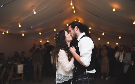 wedding kiss first dance